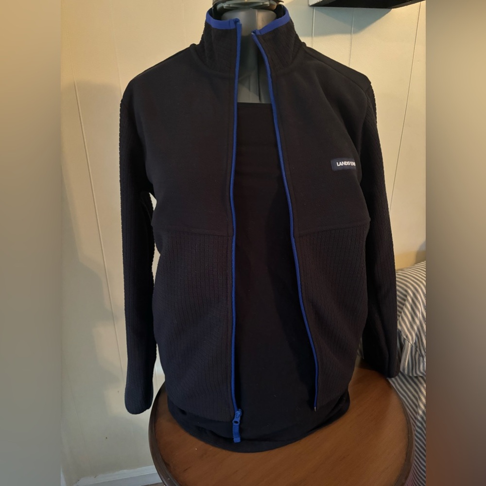 LANDS END black Fleece jacket- like new - size small